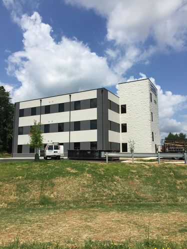 Amos Lane Office Building: 12225 Amos Ln, Fredericksburg, VA 22407